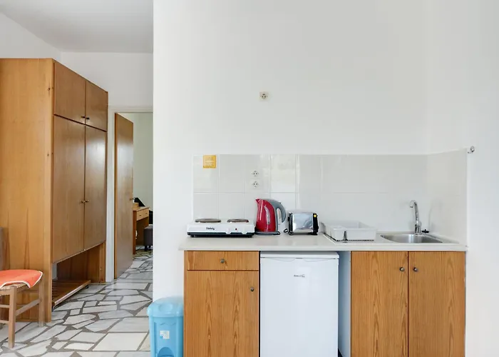 Ilios And Irene 5 4*