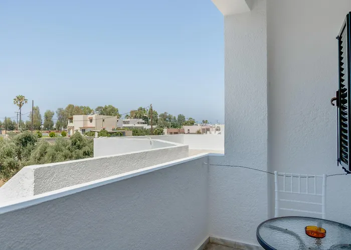 Ilios And Irene 5 Bed & Breakfast