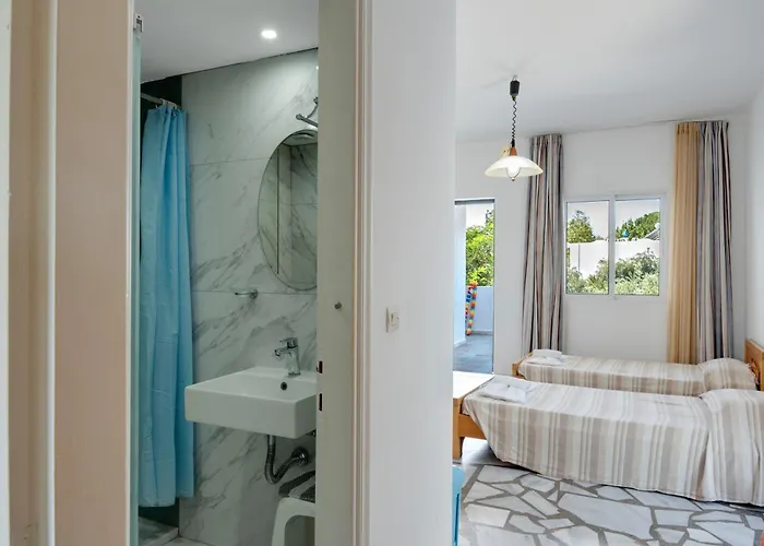 Ilios And Irene 5 Bed & Breakfast 4*